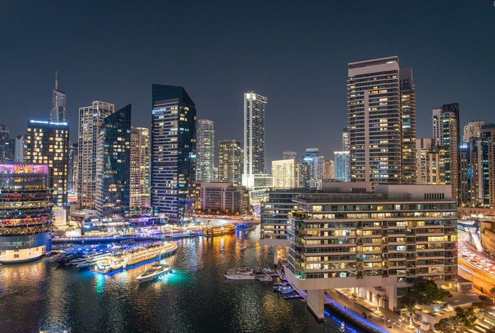 Dubai to Abu Dhabi Day Trip: Best Attractions & One-Day Itinerary